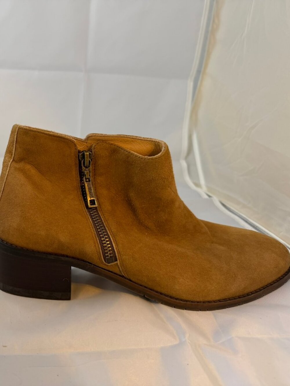 Samuel Hubbard  Valencia Ankle Boot  Tan Suede  Women Size 9.5 M  NEW